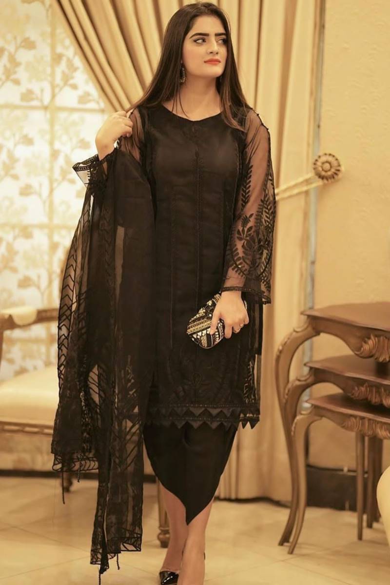 femalechoice Design#11 Black Organza Lawn inner Embroidered 3 pc