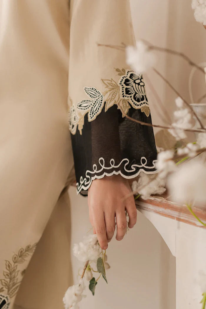 IZEL Embroidered lawn Three Piece IZ-09