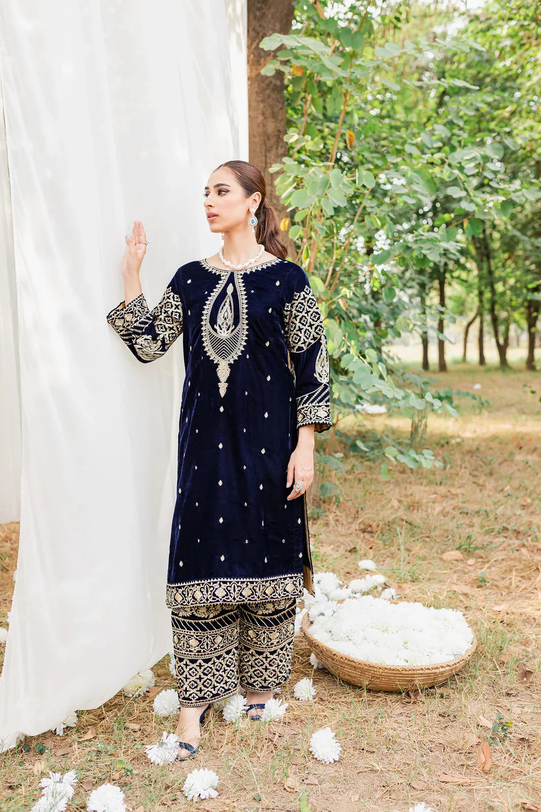 3PC Velvet Embroidered Dress With Velvet Embroidered Shawl - 1020