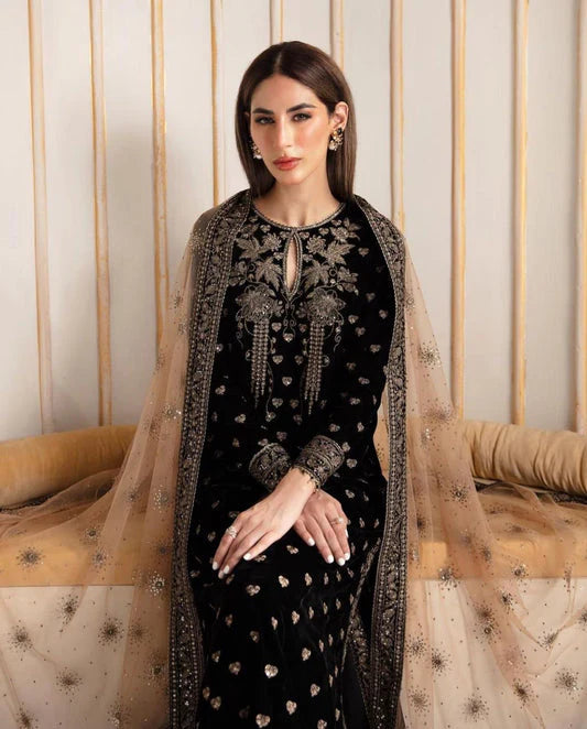 3PCs Embroidered Velvet Dress With Embroidered Organza Dupatta - 1027