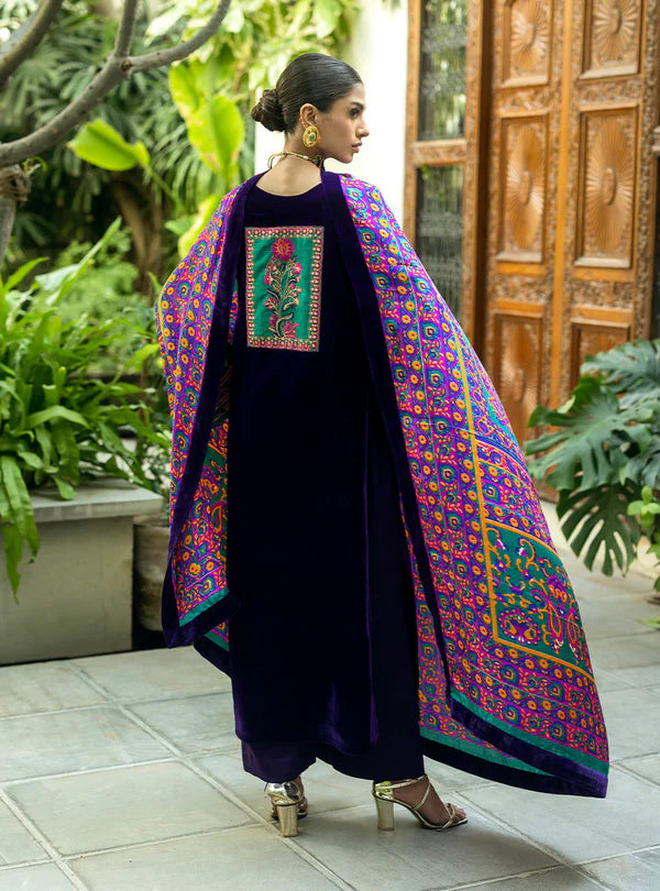 3piece Embroidered Velvet Dress - 1017