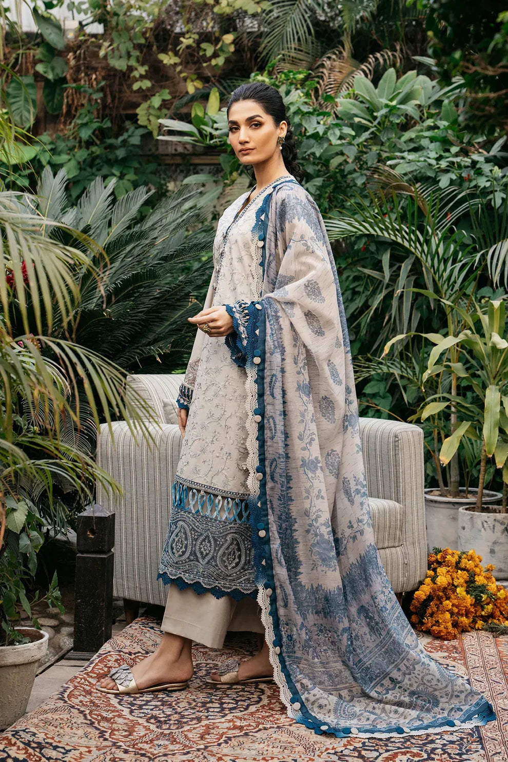 Ethnic Embroidered lawn Three Piece ET-98