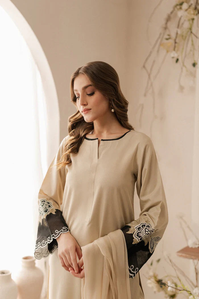 IZEL  Embroidered lawn Three Piece IZ-09