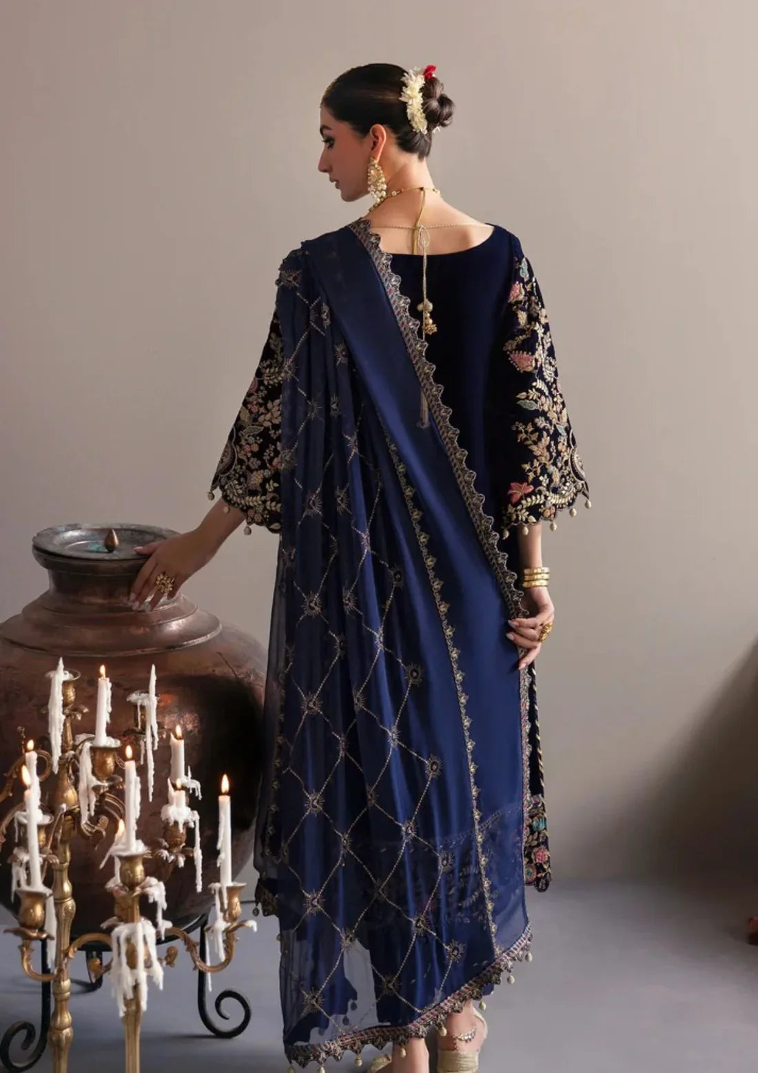 3Piece Embroidered Velvet Dress - 1009