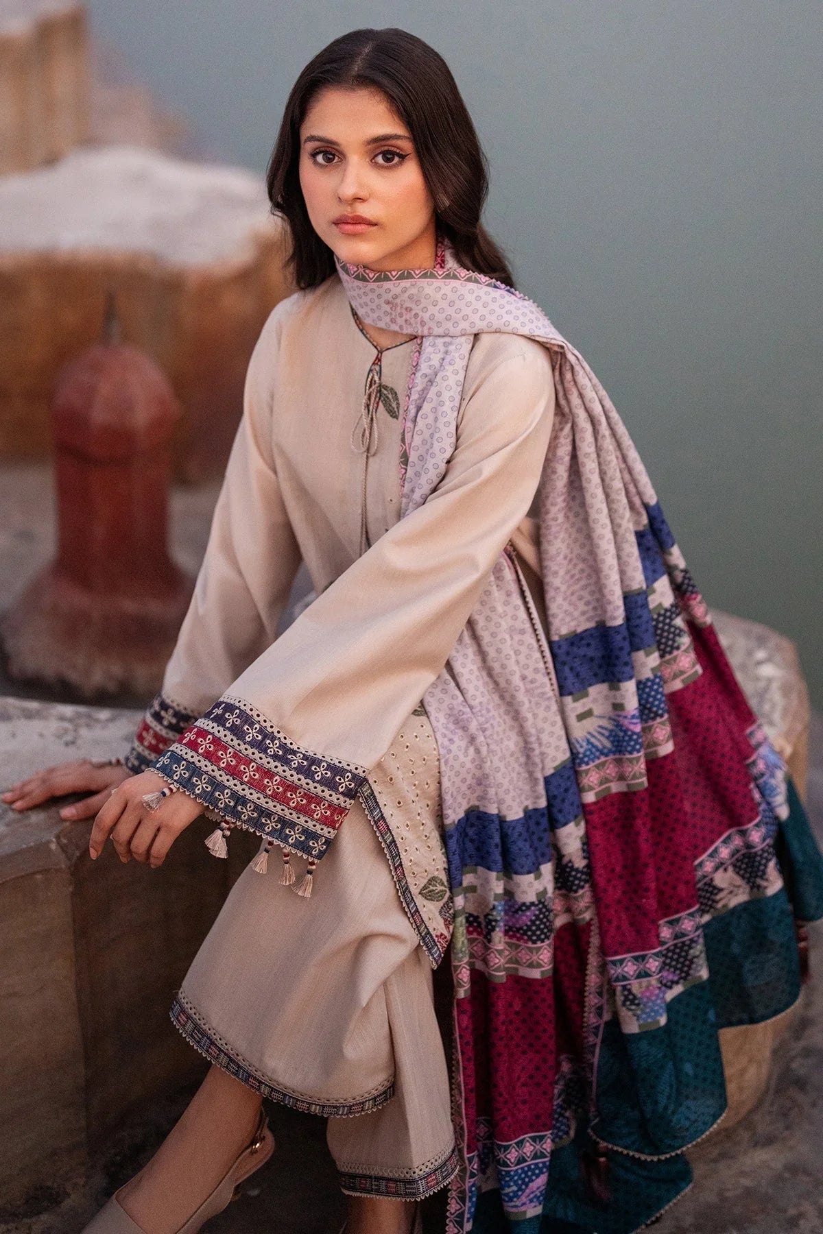 jazmin Embroidered lawn Three Piece jz-850