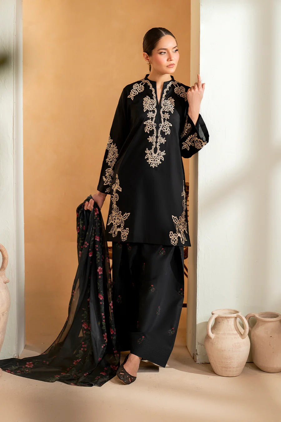 iznik Embroidered lawn Three Piece IZ-56