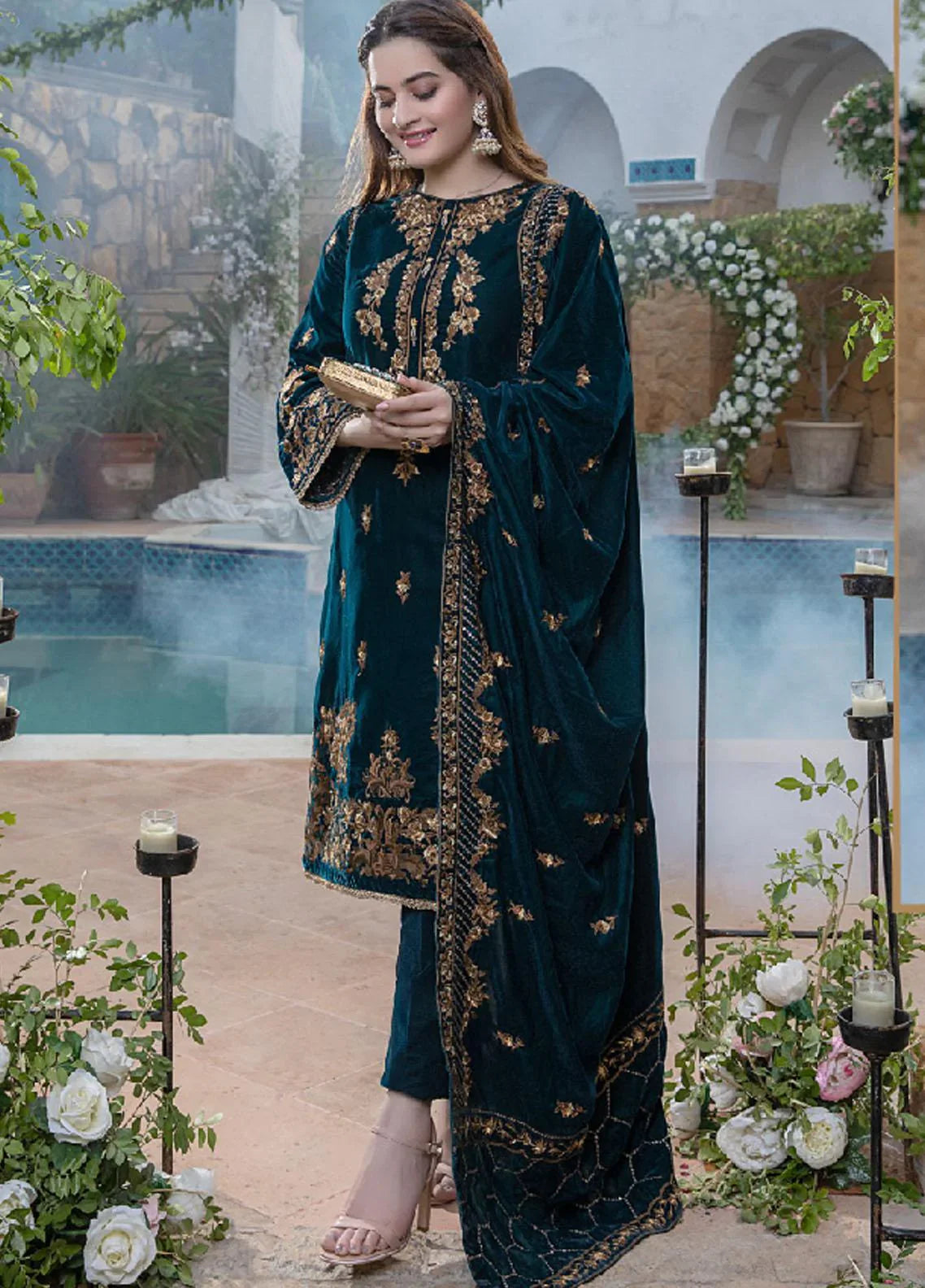 Sequance Embroidered Velvet Three piece With Velvet Shawl - 1039