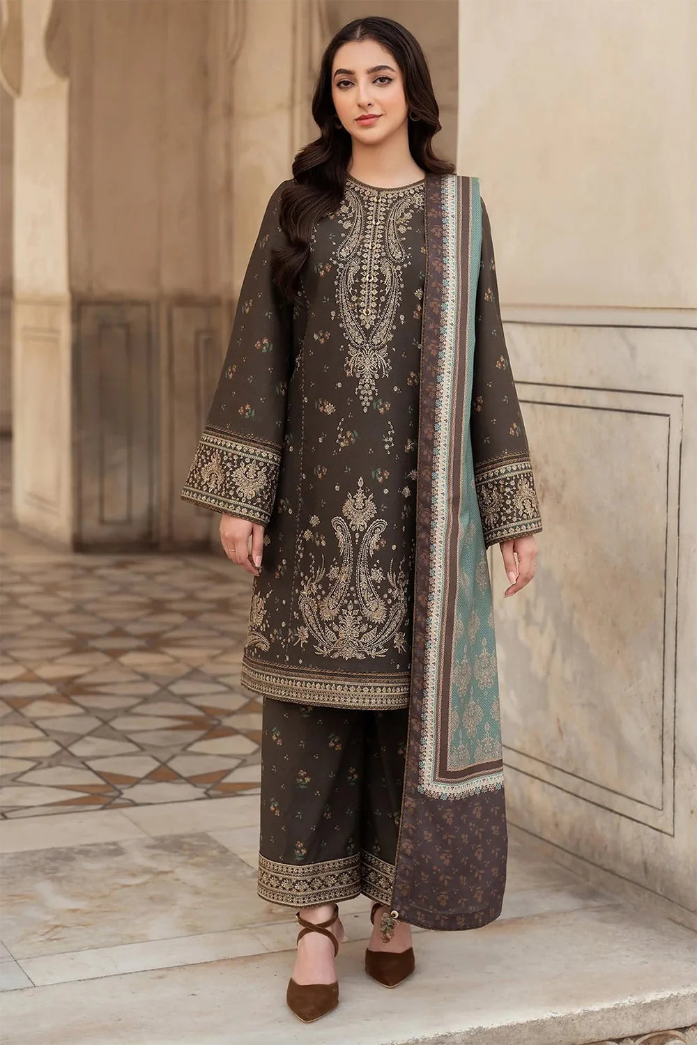 jazmin Embroidered lawn Three Piece D-30